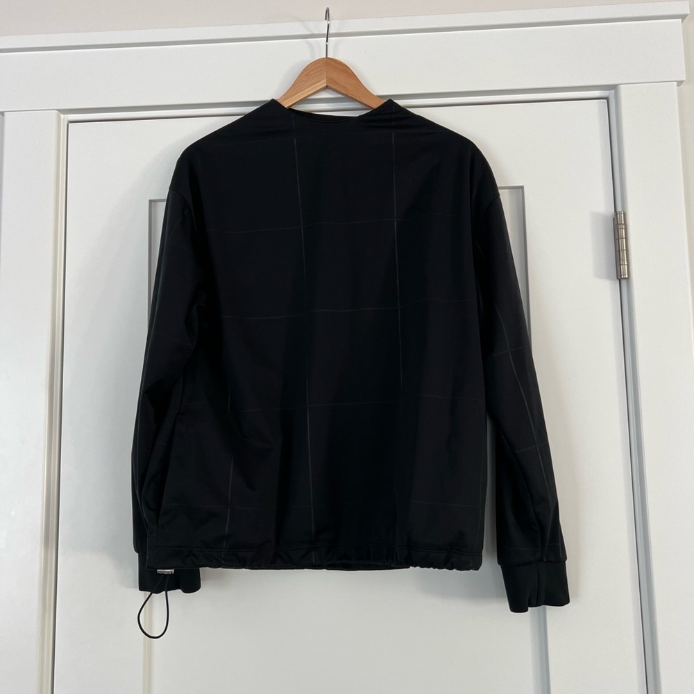 Nike Black Windbreaker Jacket with Subtle Grid Pattern